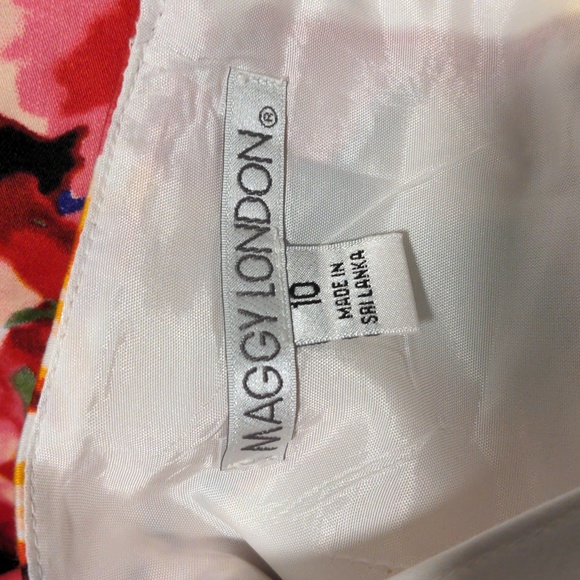 Maggy London midi dress - Picture 14 of 16